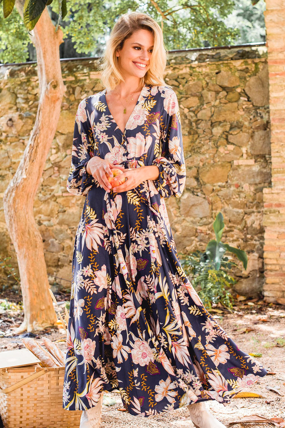 Bloom Print Anita Maxi Dress (Size XS) By JAASE Blue Iguana Bloom Print Anita Maxi Dress (Size XS) By JAASE Blue Iguana
