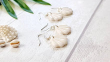 Load image into Gallery viewer, White Scallop Shell Earrings